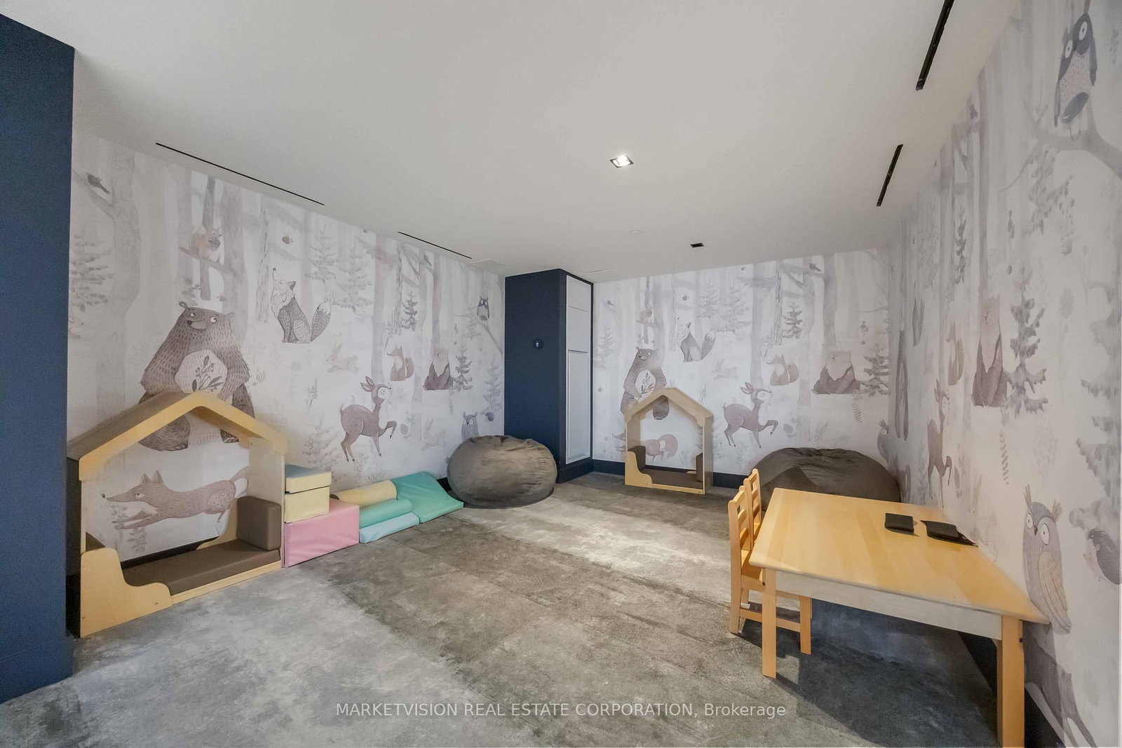 2625 Dundas Street W, Unit 509 - Photo 22