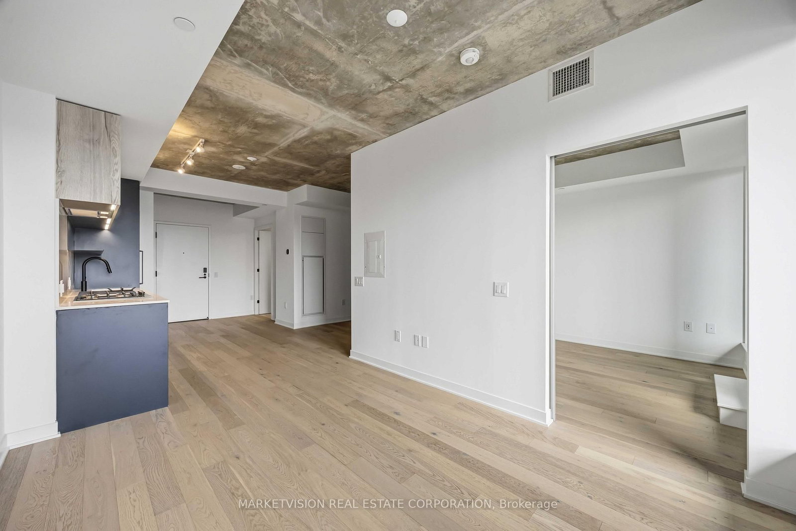 2625 Dundas Street W, Unit 509 - Photo 6