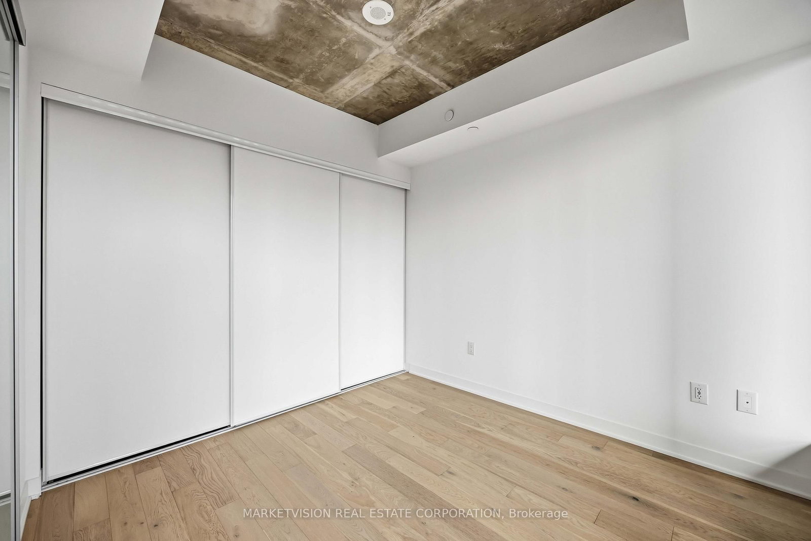 2625 Dundas Street W, Unit 509 - Photo 8
