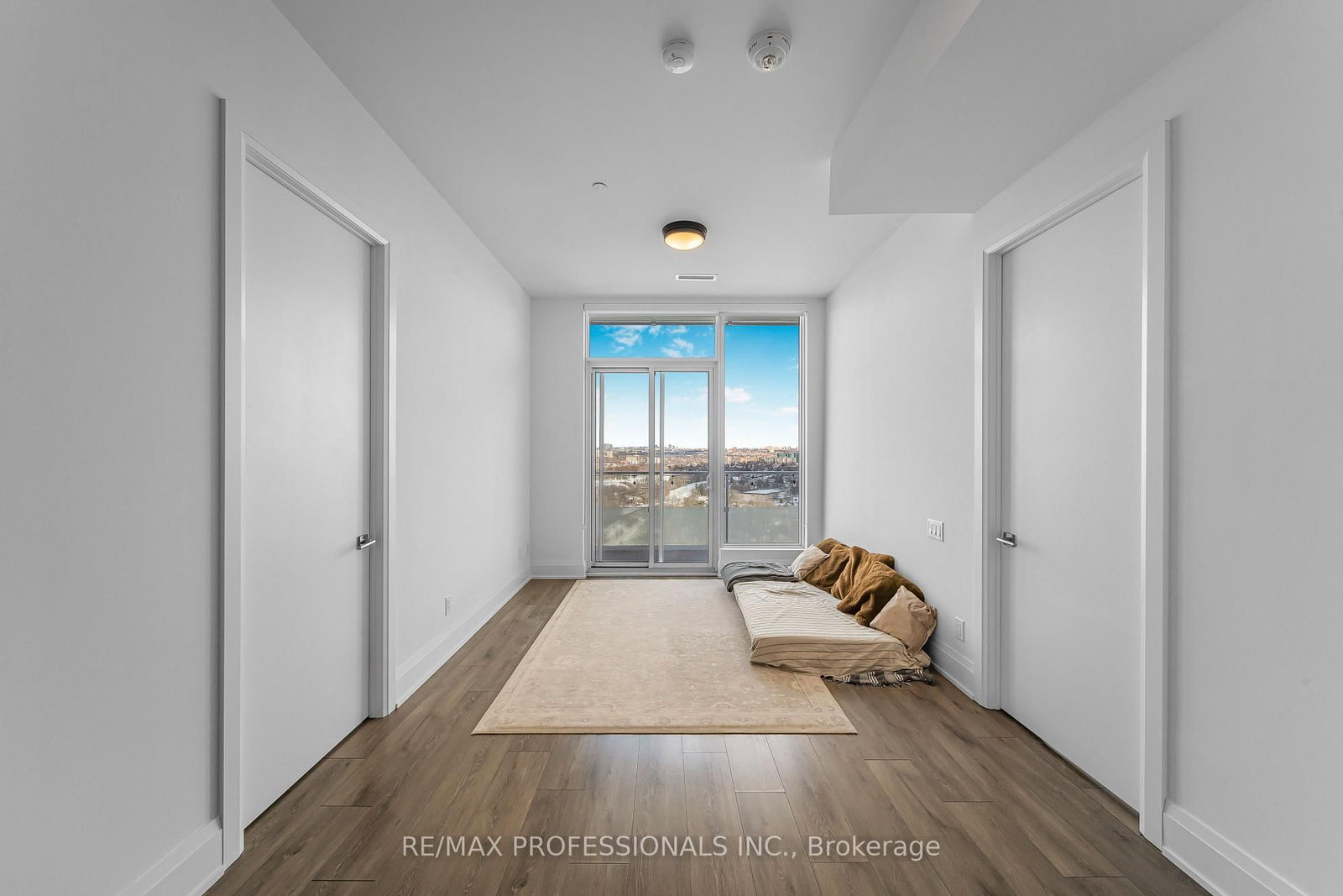 20 Brin Drive, Unit 2005 - Photo 10