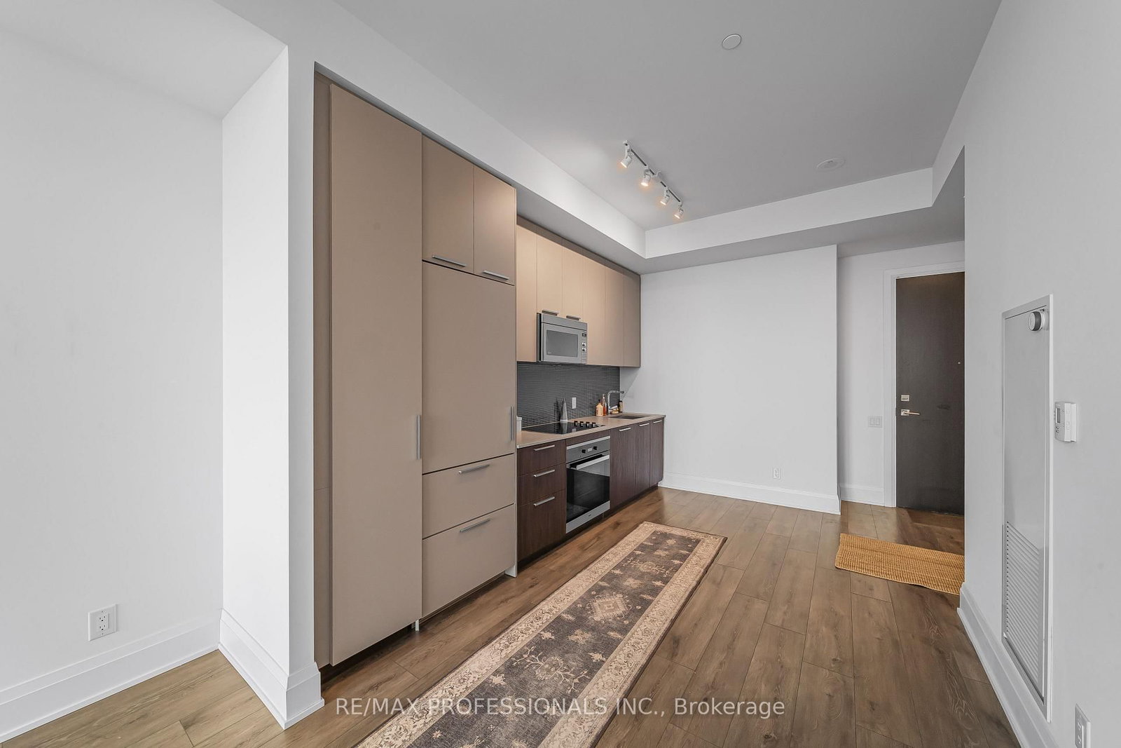 20 Brin Drive, Unit 2005 - Photo 9