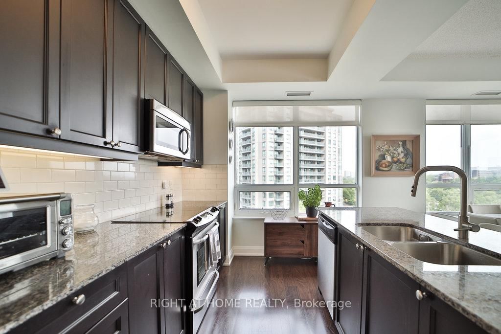 25 Fontenay Court, Unit 808 - Photo 11