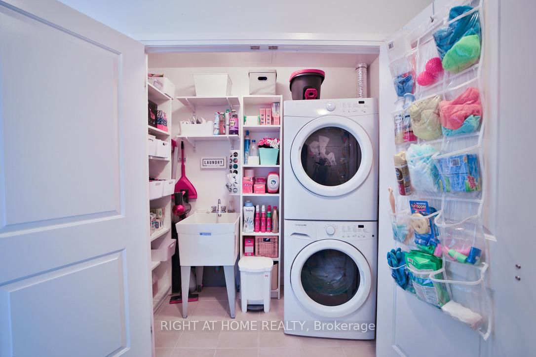 25 Fontenay Court, Unit 808 - Photo 17