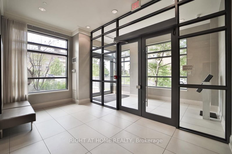 808 - 25 Fontenay Crt, Toronto, M9A 0C4 | Image 2