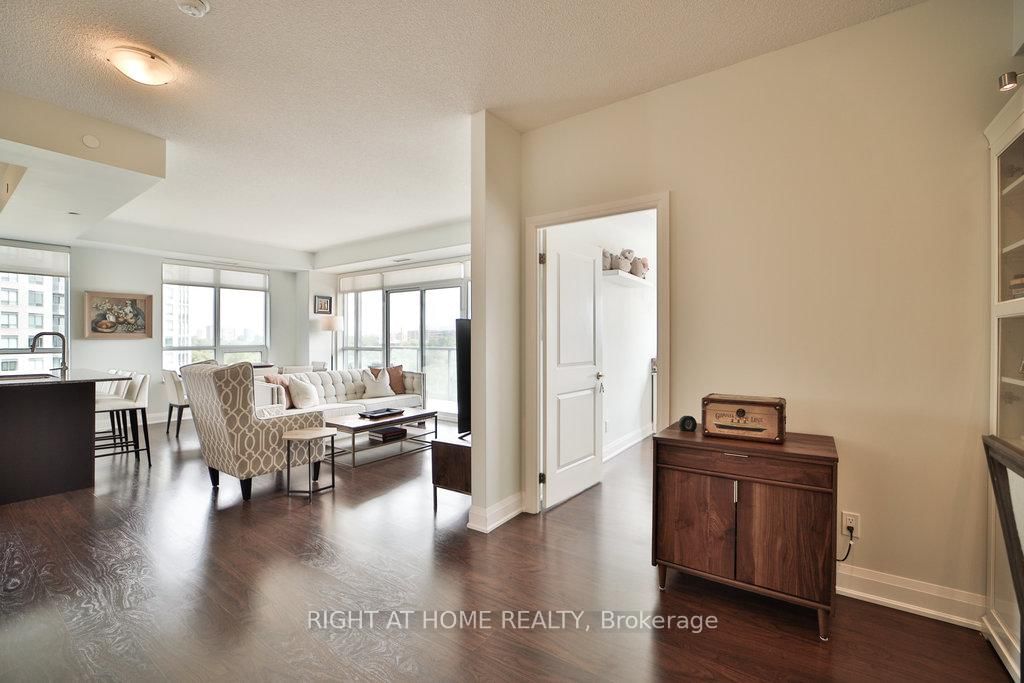 25 Fontenay Court, Unit 808 - Photo 5