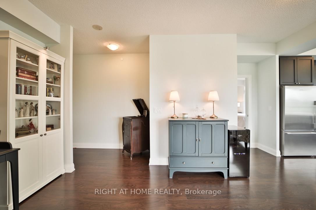 25 Fontenay Court, Unit 808 - Photo 6