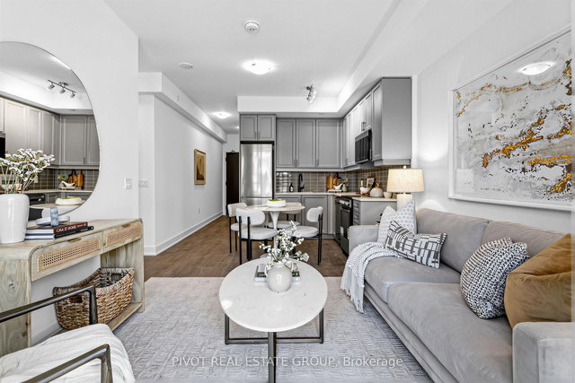 512 - 2333 Khalsa Gate