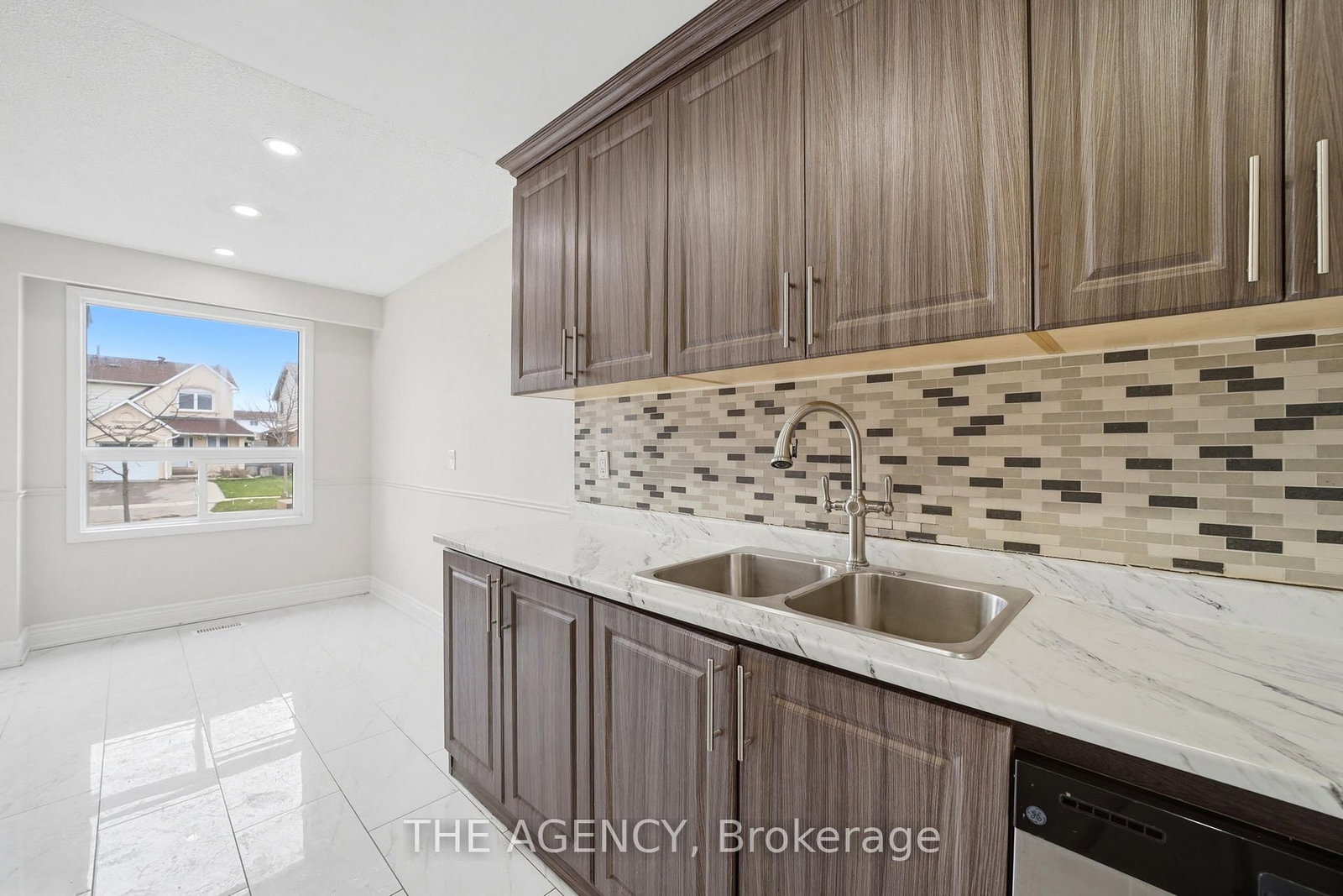 416 Hansen Brampton,ON L6V 3P7 — Photo 13