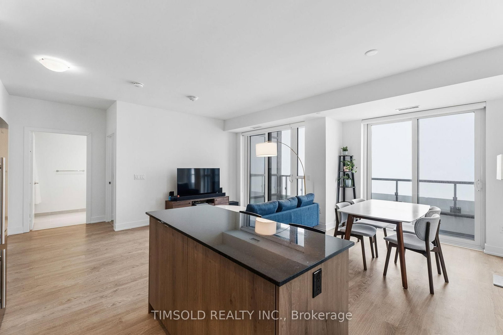 5 Mabelle Avenue, Unit 4136 - Photo 15