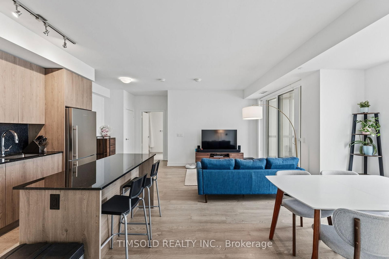 5 Mabelle Avenue, Unit 4136 - Photo 18