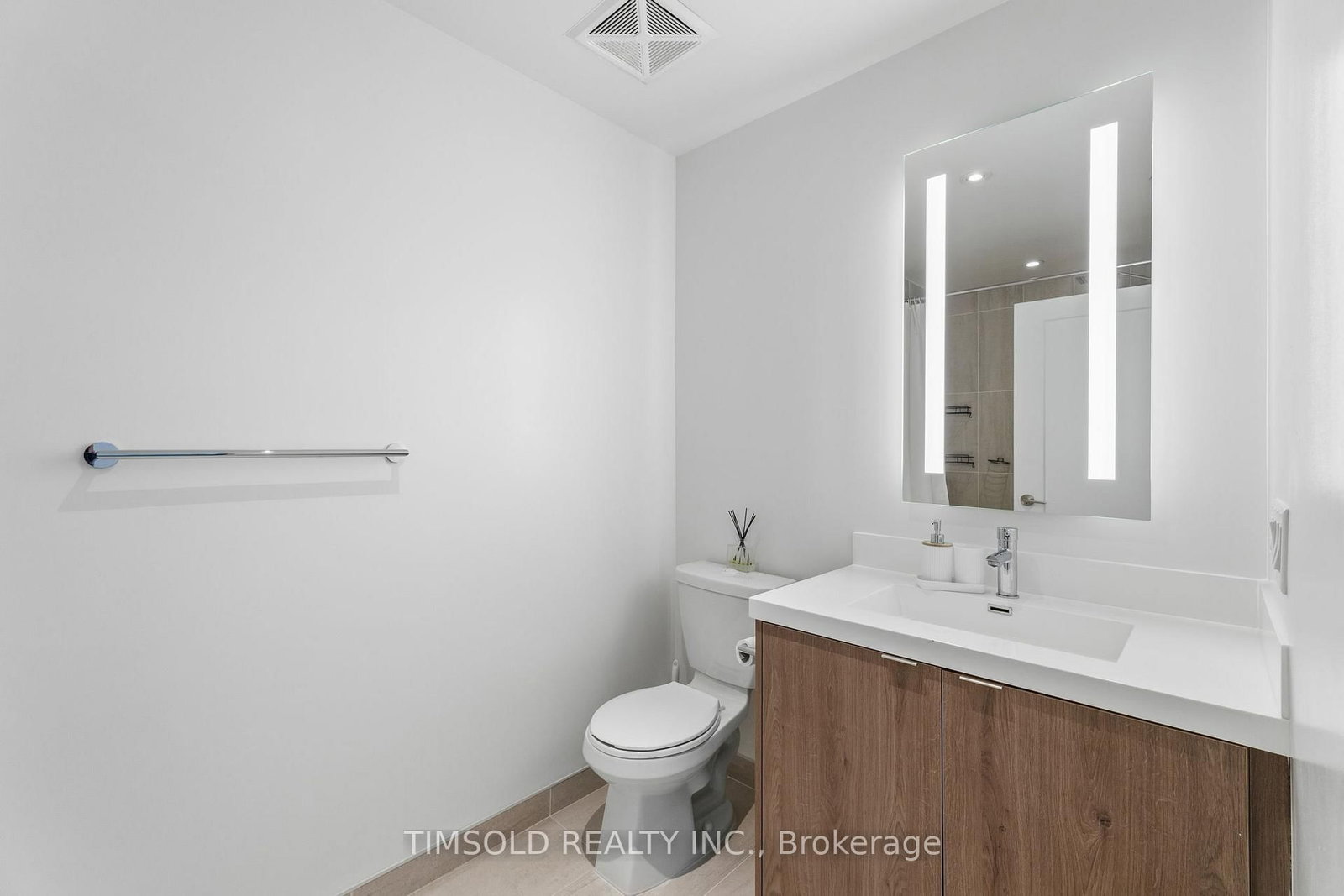 5 Mabelle Avenue, Unit 4136 - Photo 21