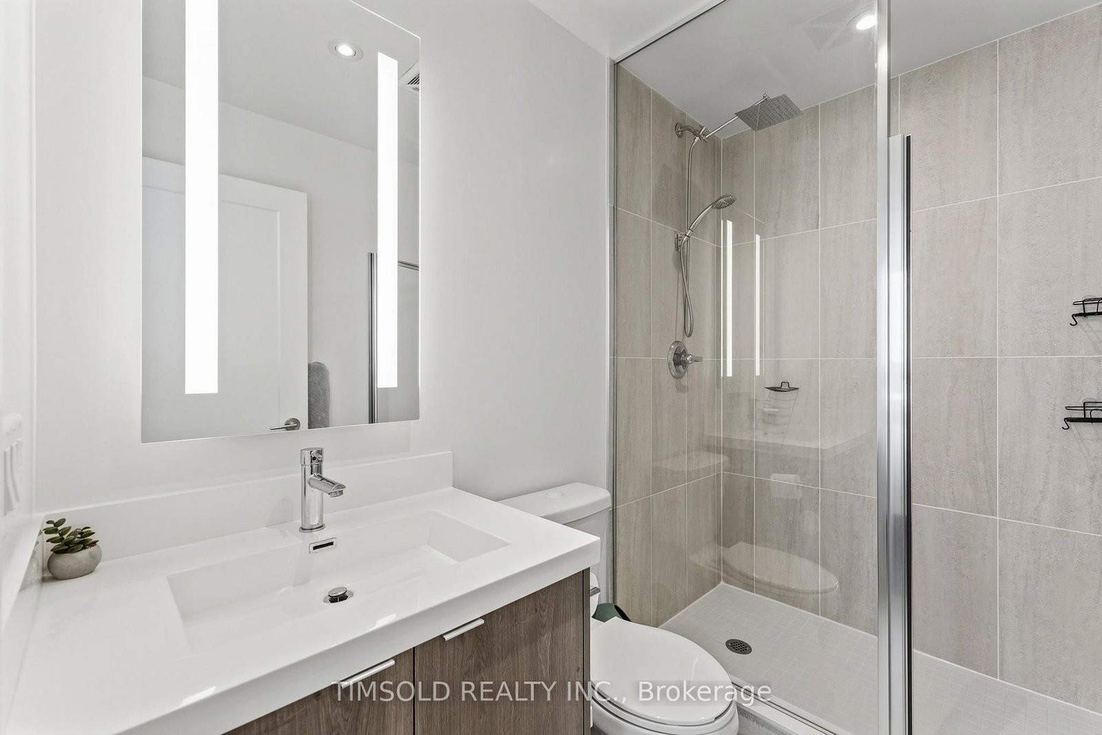 5 Mabelle Avenue, Unit 4136 - Photo 26