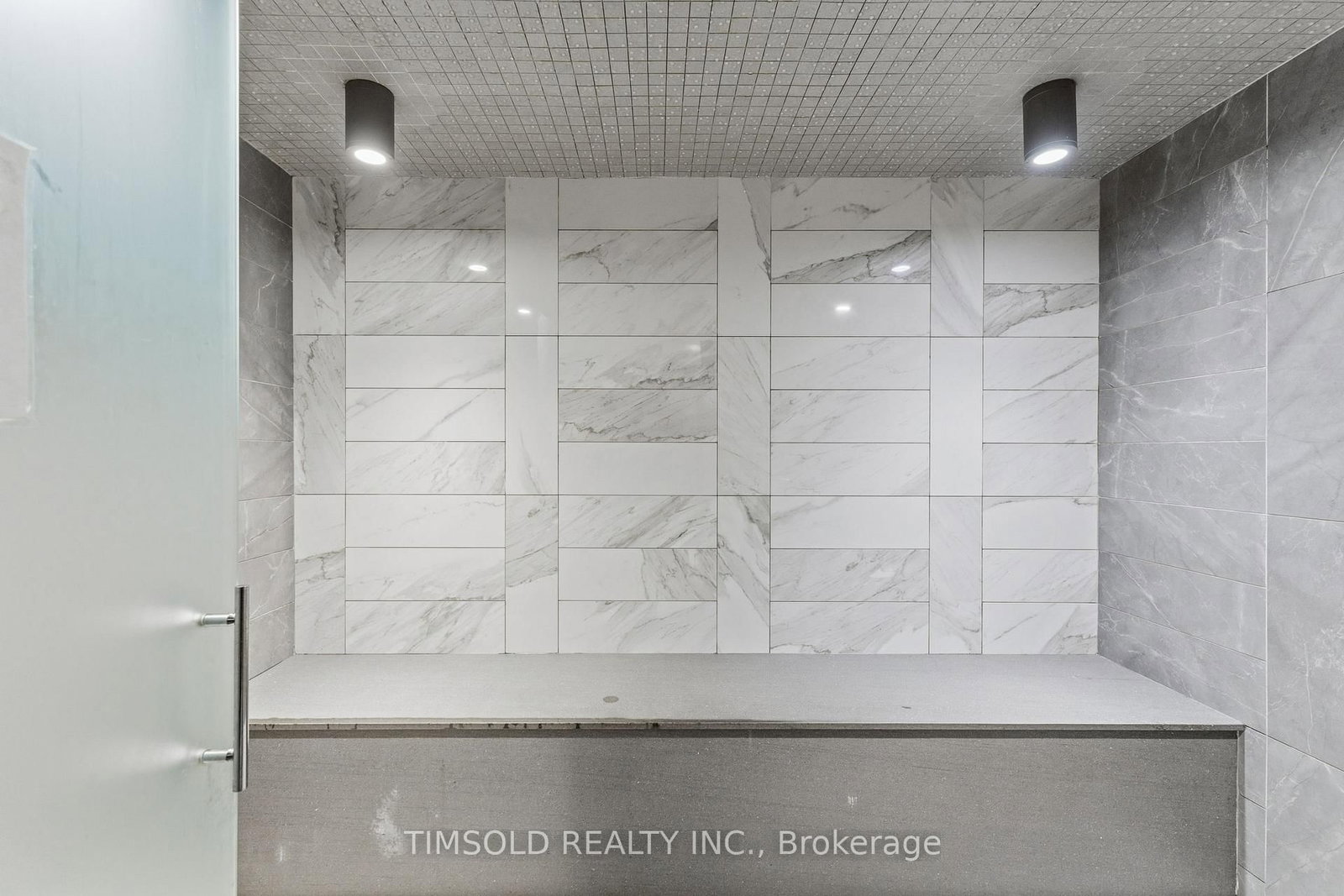 5 Mabelle Avenue, Unit 4136 - Photo 37