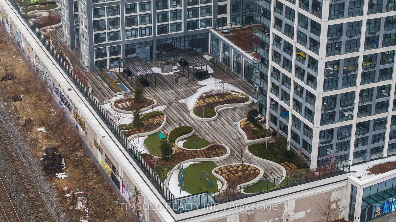 5 Mabelle Avenue, Unit 4136 - Photo 43