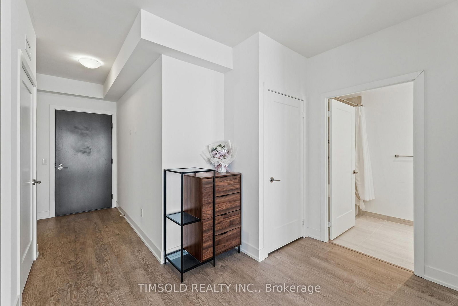 5 Mabelle Avenue, Unit 4136 - Photo 8