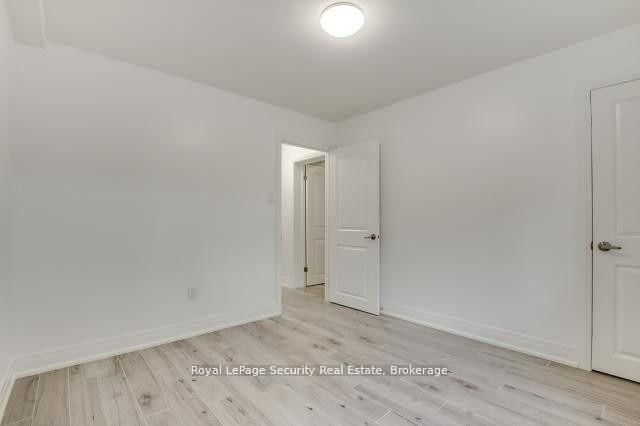 148 Portland Street, Unit Lower - Photo 3
