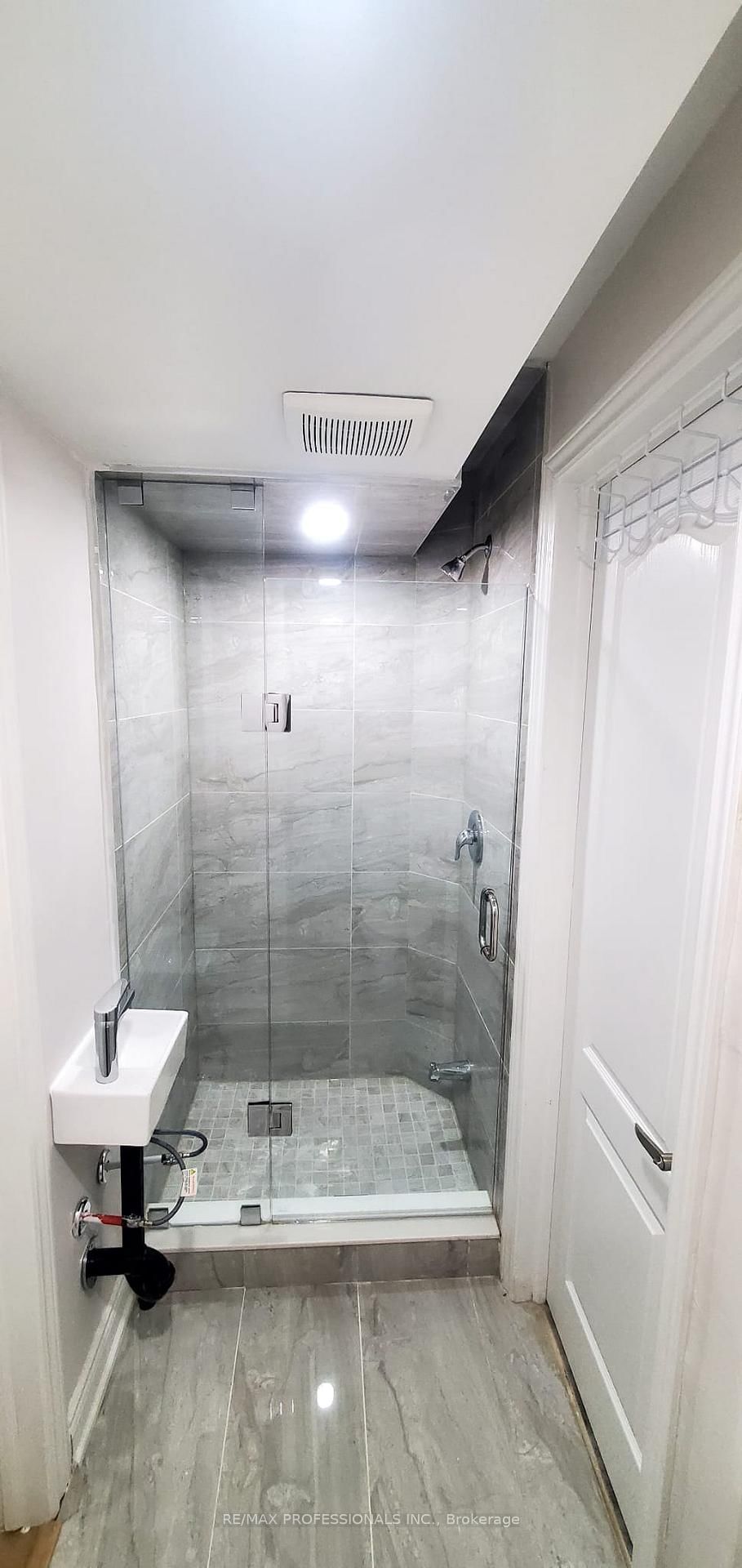 851 Clemens Crescent, Unit BSMT - Photo 14