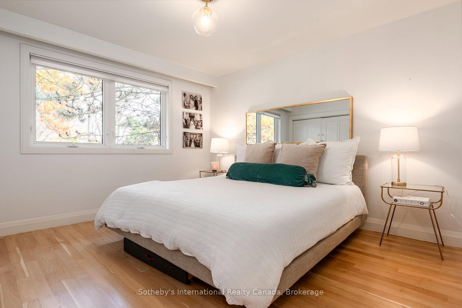 Detached House for sale at 71 North Forster Park Drive, Oakville, Ontario, L6K 1Z4 - Central - MLS: W13021096