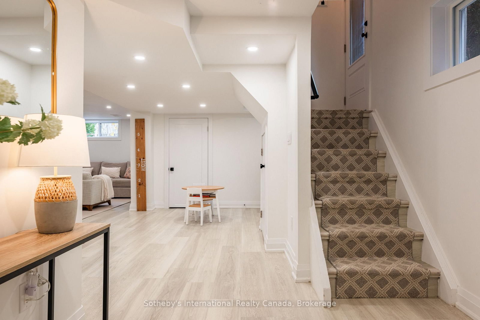 Detached House for sale at 71 North Forster Park Drive, Oakville, Ontario, L6K 1Z4 - Central - MLS: W13021096