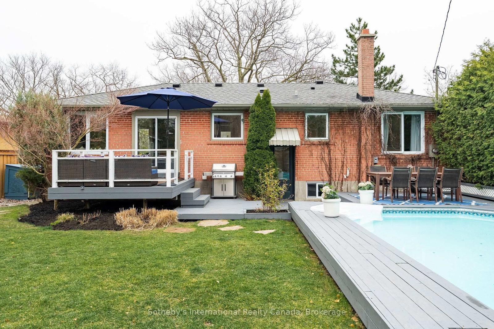 Detached House for sale at 71 North Forster Park Drive, Oakville, Ontario, L6K 1Z4 - Central - MLS: W13021096