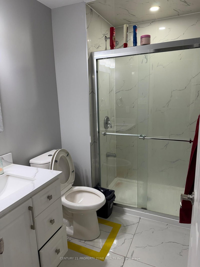 BDRM -1 BSMNT - 14 Ballyshire Dr, Brampton, L6P 2V7 | Image 3