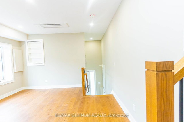 Unit A - 4027 Bloor Street W