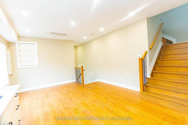 Unit A - 4027 Bloor Street W