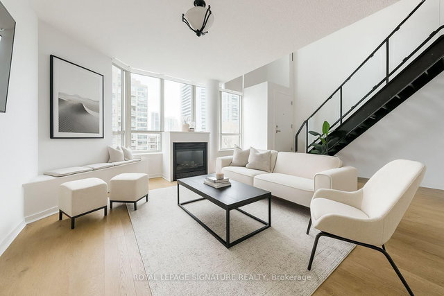 702 - 250 Manitoba Street