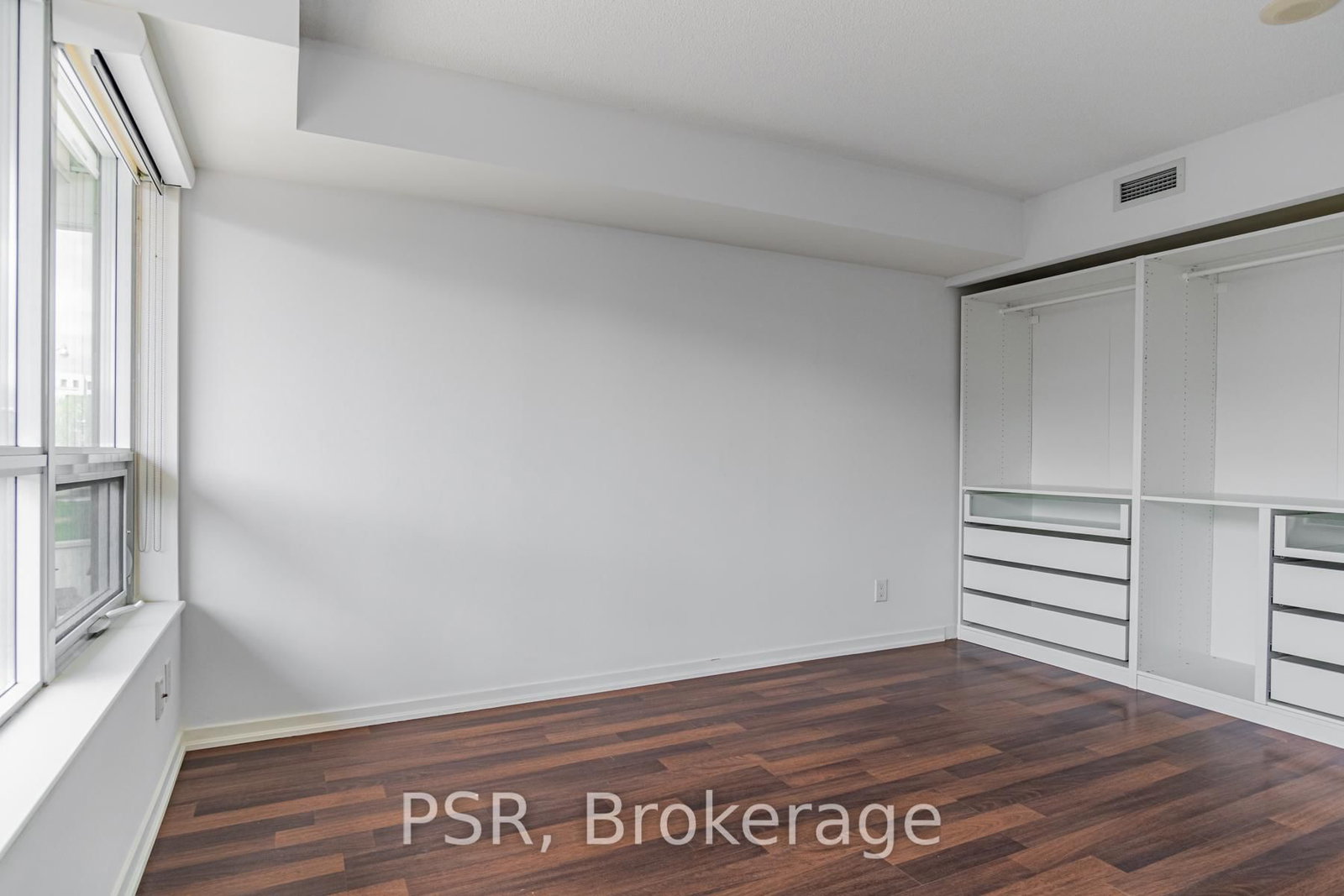 38 Joe Shuster Way, Unit 201 - Photo 8