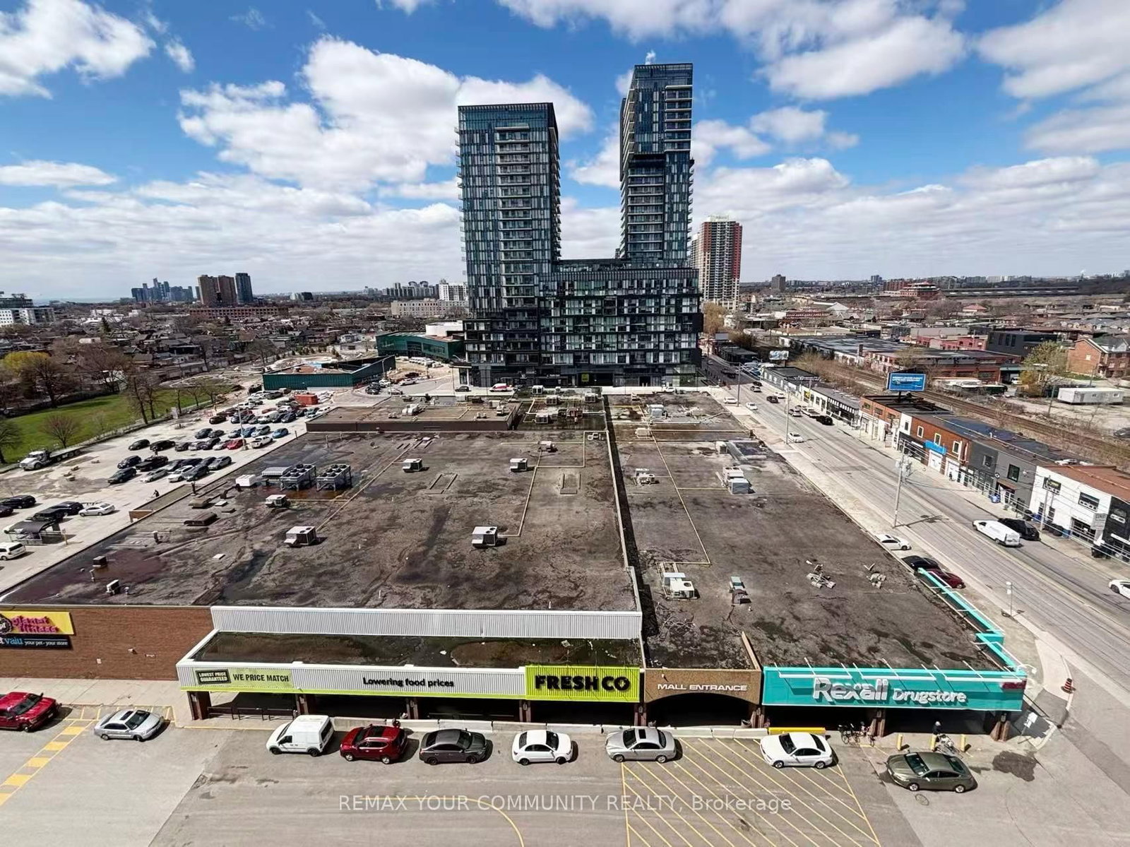 1185 Dupont Street, Unit 807 - Photo 15