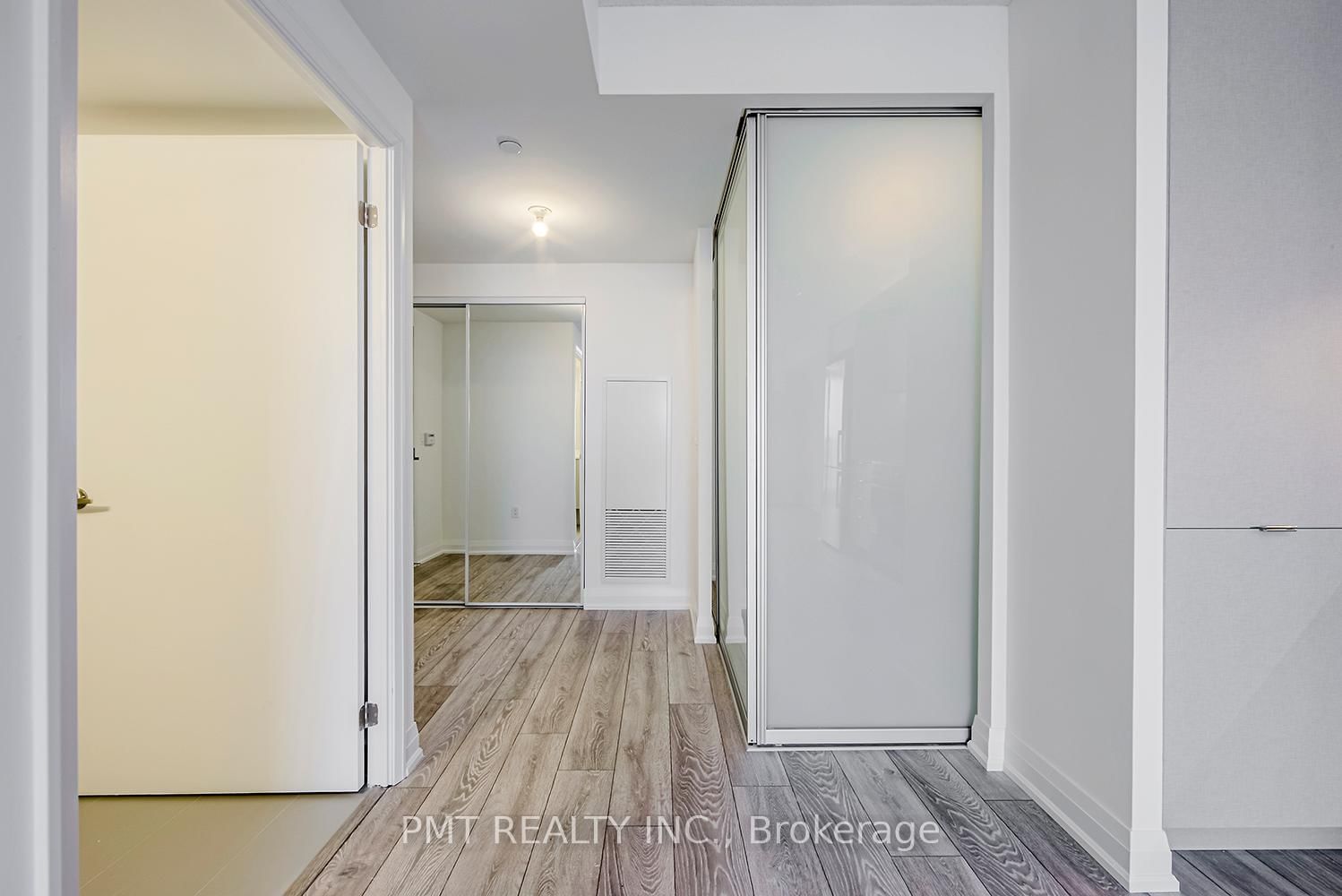 30 Gibbs Road, Unit 2001 - Photo 26