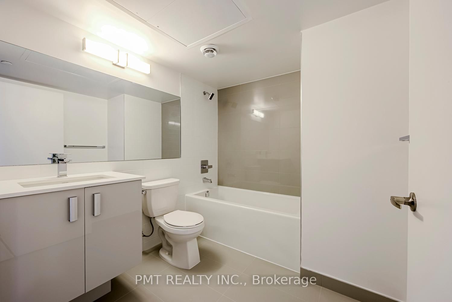 30 Gibbs Road, Unit 2001 - Photo 27