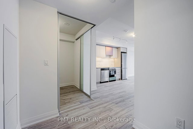 2001 - 30 Gibbs Road