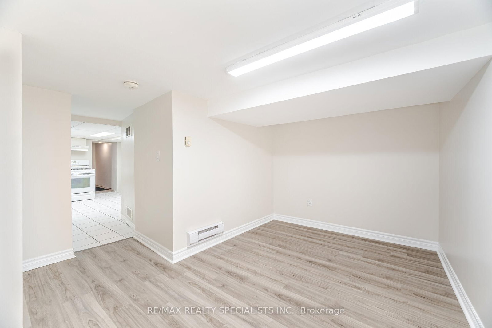 971 Saint Clarens Avenue - Photo 30