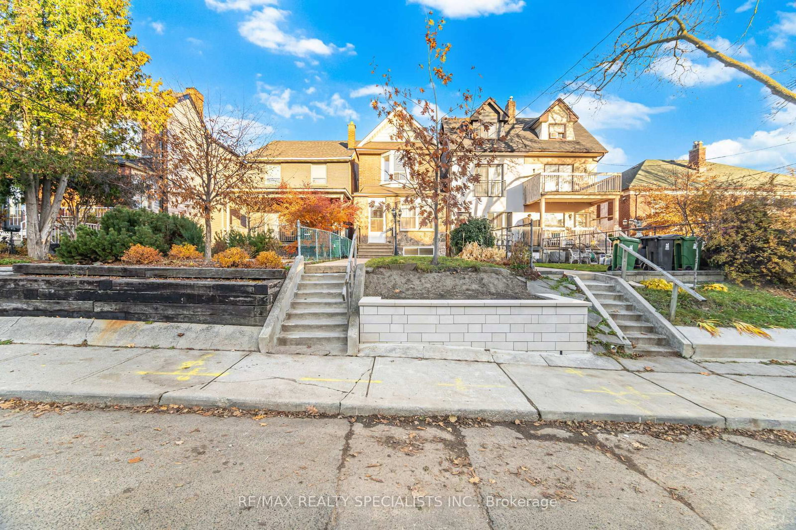 971 Saint Clarens Avenue - Photo 44