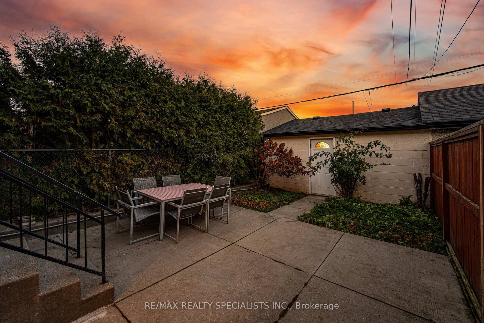 971 Saint Clarens Avenue - Photo 46