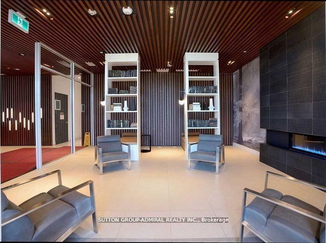 604 - 297 Oak Walk Drive