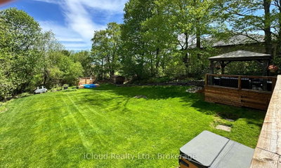 17 Agnes Street • Caledon, ON photo 3