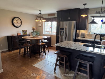 17 Agnes Street • Caledon, ON photo 6