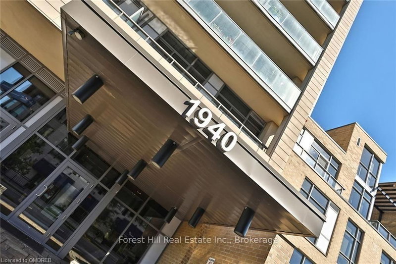 309 - 1940 IRONSTONE Dr, Burlington, L7L 0E4 | Image 2