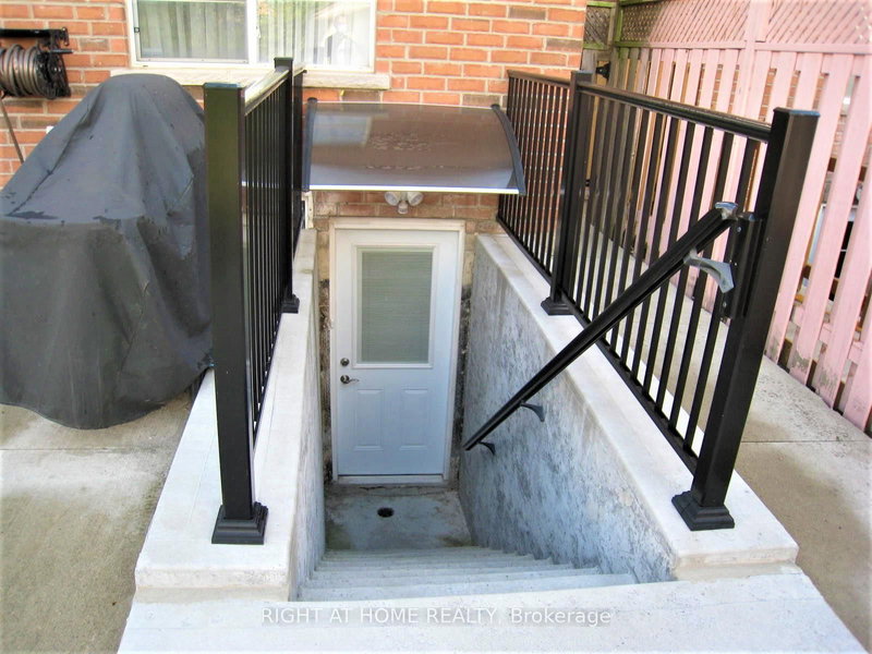 Basement - 4757 Glasshill Grve, Mississauga, L5M 7R5 | Image 3