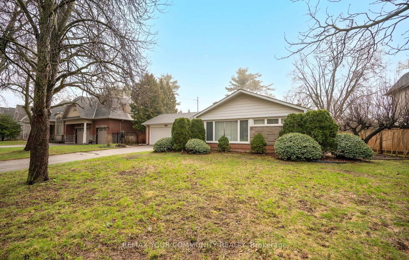 628 Shenandoah Dr, Mississauga, L5H 1V9 | Image 3