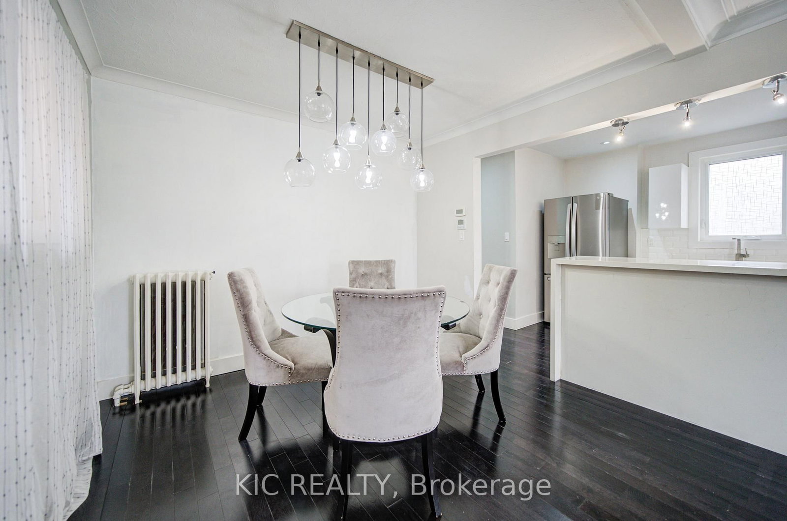 35 MONTCALM Avenue, Toronto, ON, photo 5