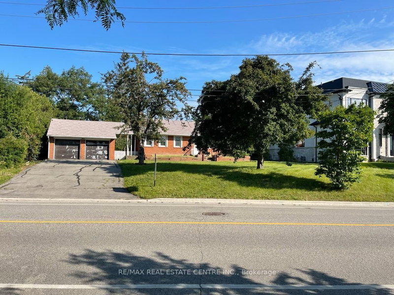 2431 Thorn Lodge Dr, Mississauga, Ontario