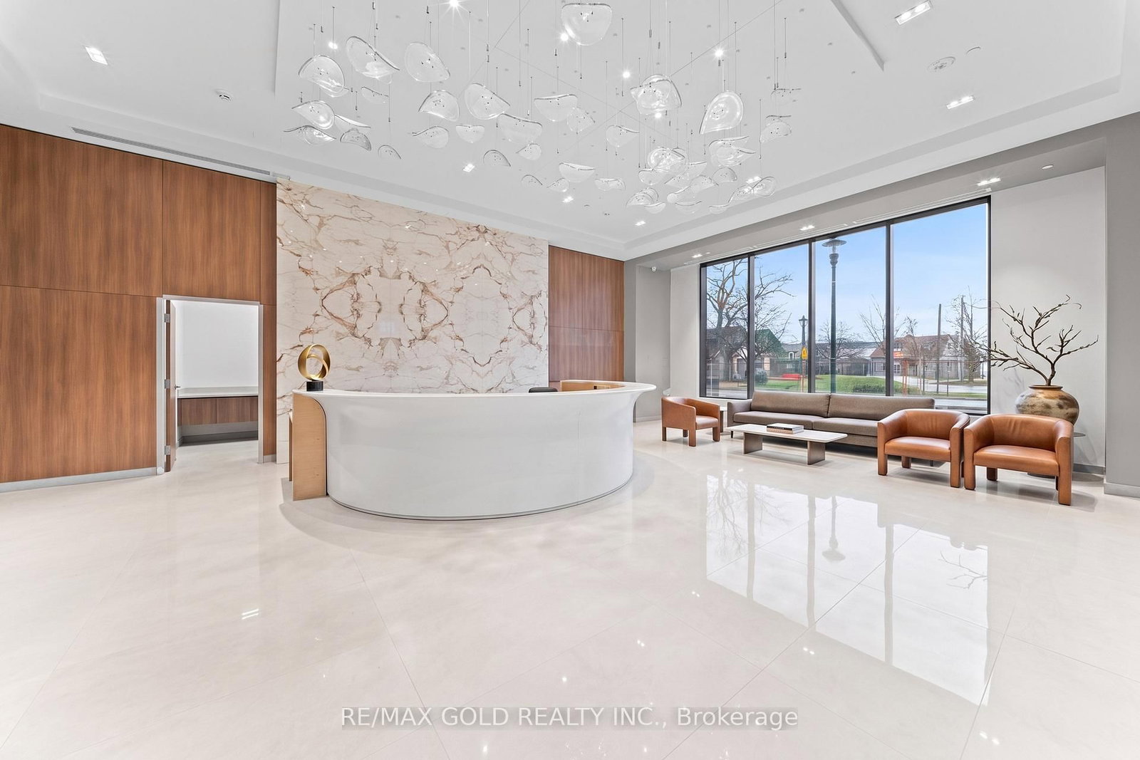 2075 Lakeshore Road, Unit 214 - Photo 14