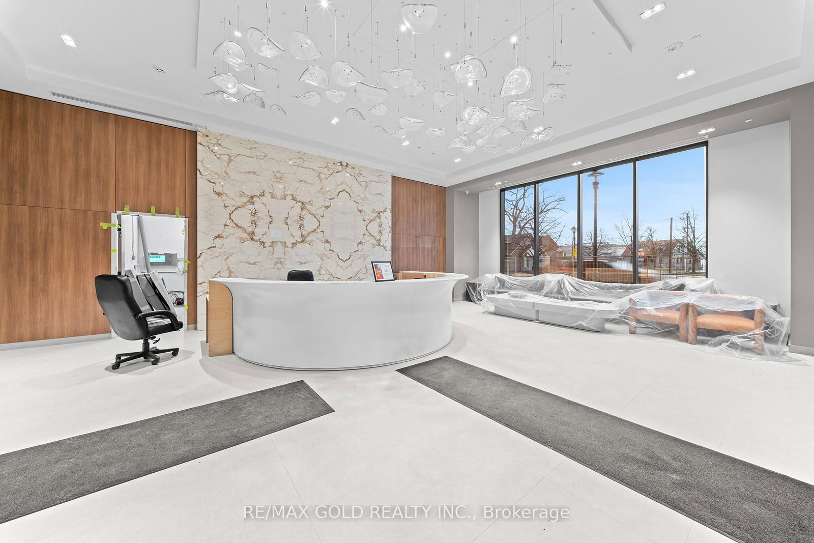 2075 Lakeshore Road, Unit 214 - Photo 15