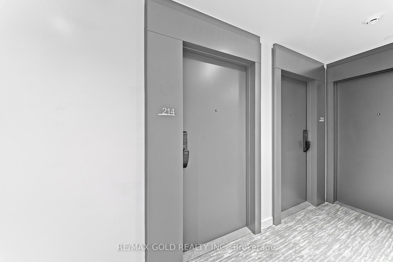 2075 Lakeshore Road, Unit 214 - Photo 18