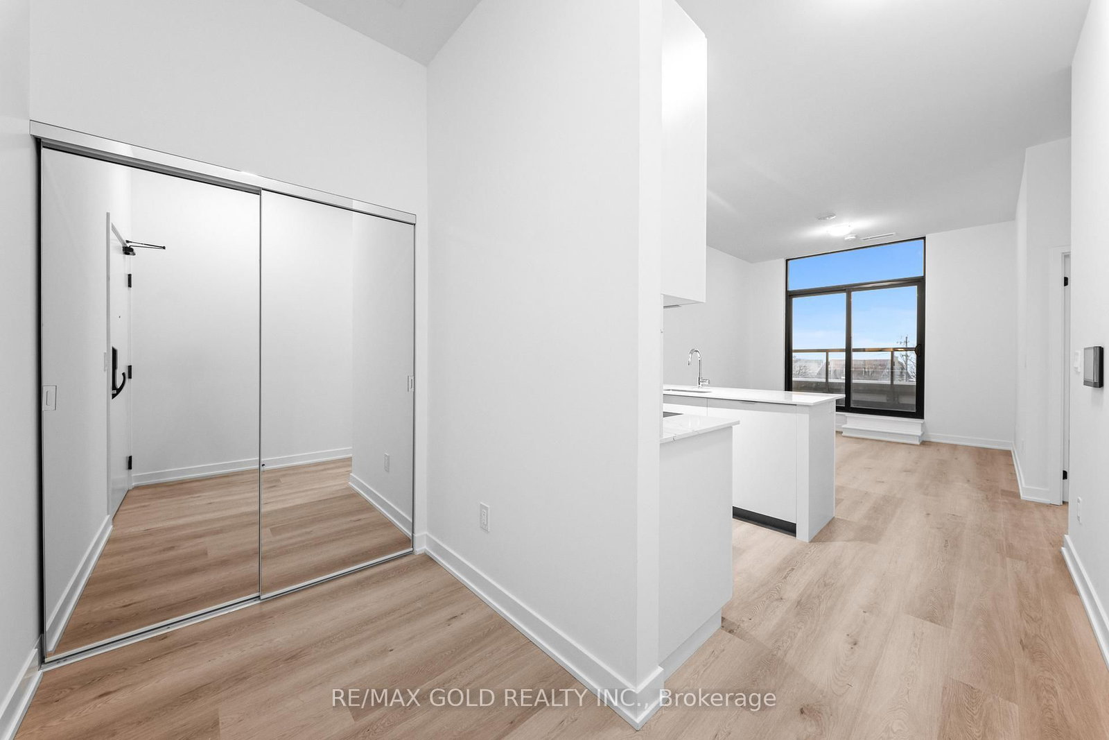 2075 Lakeshore Road, Unit 214 - Photo 20