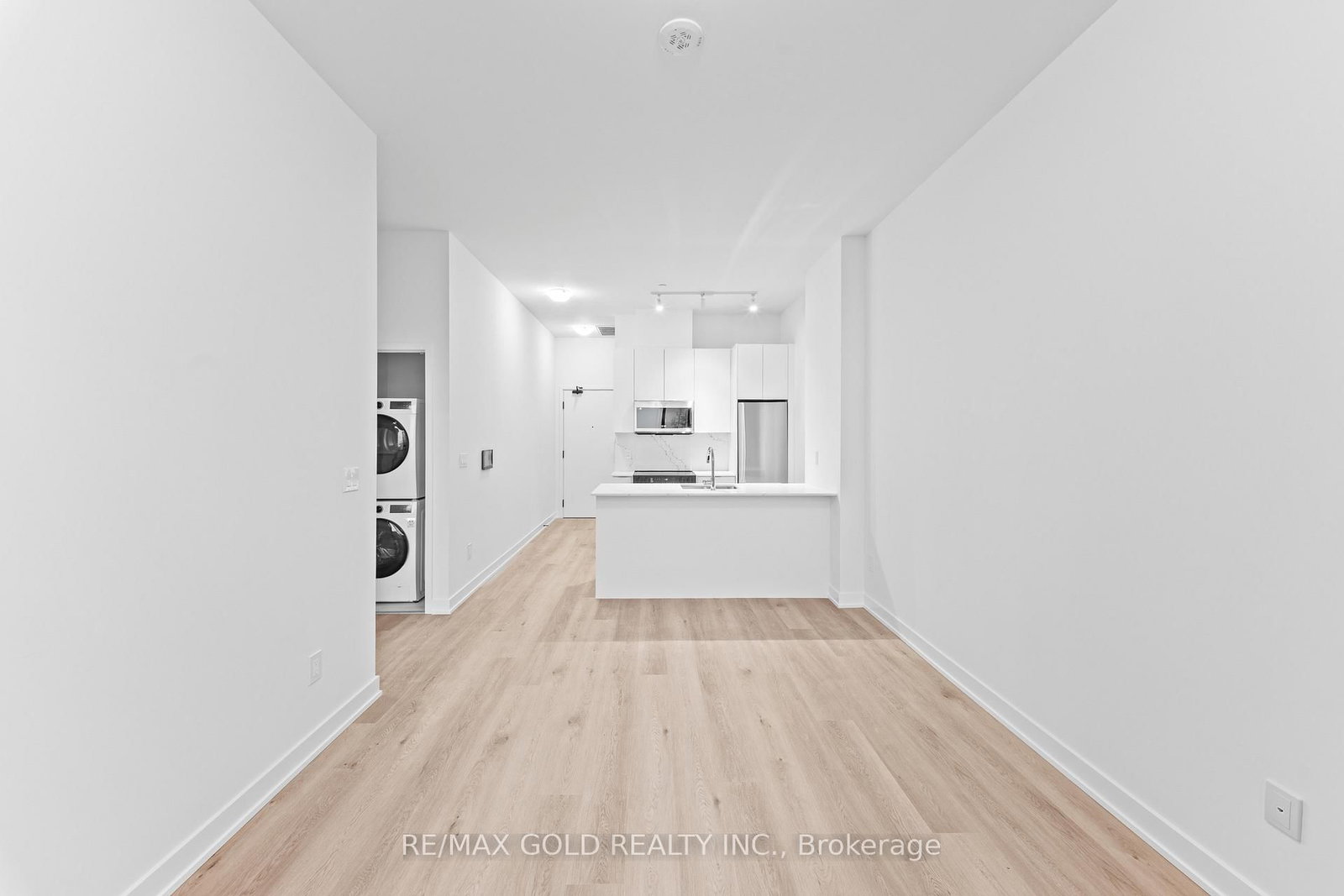 2075 Lakeshore Road, Unit 214 - Photo 31