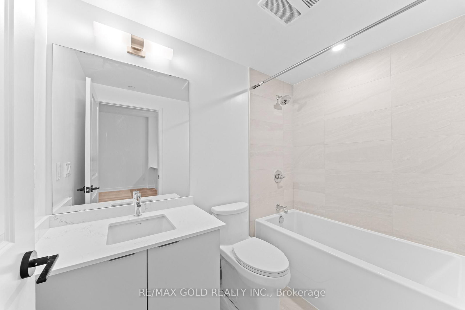 2075 Lakeshore Road, Unit 214 - Photo 32